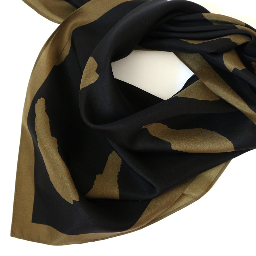 COMOUFLAGE- silk scarf